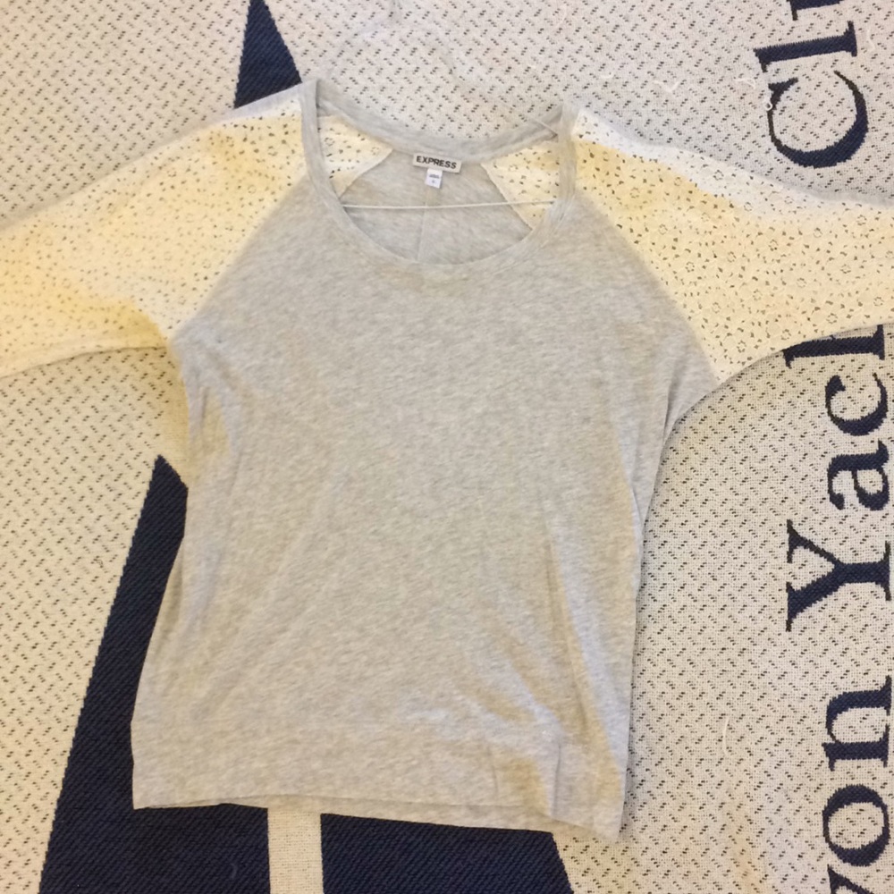 💫Express Gray Shirt w/ Neat Shoulder Cut Outs